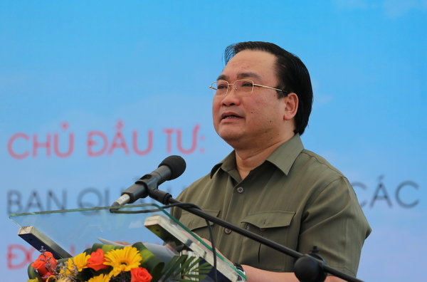 Прошла церемония закладки камня взлетно-посадочной полосы №2 аэропорта Камрань